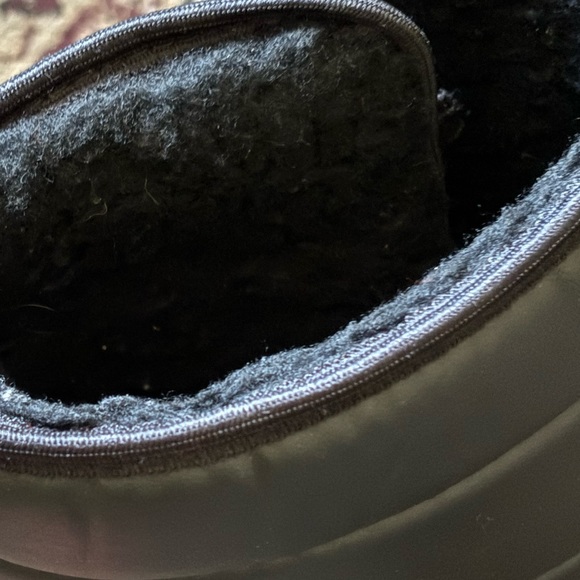 WFS Men's Snow Boots Size 8 - Picture 3 of 6